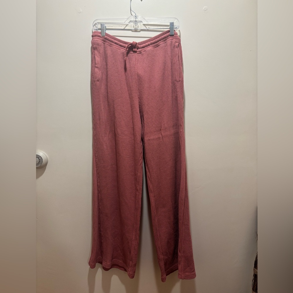 Aerie set